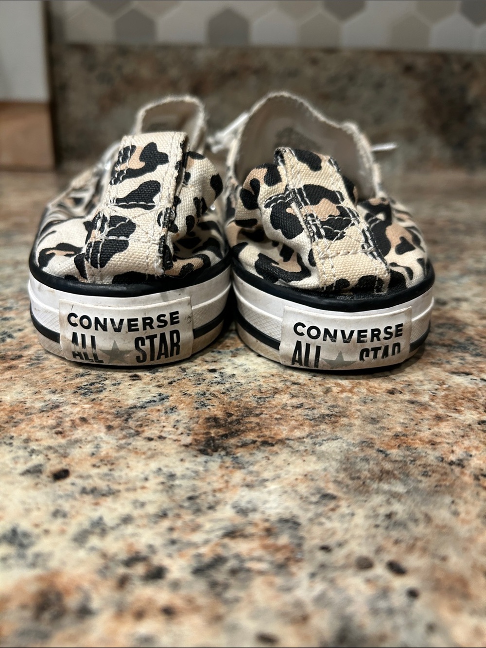 Converse Shoreline Sneakers Womens 7 Leopard Print Slip On Low Top 567022F - Picture 10 of 13